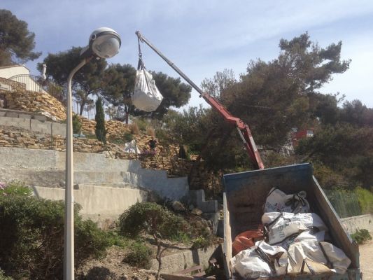 camion grue sur Saint Mandrier